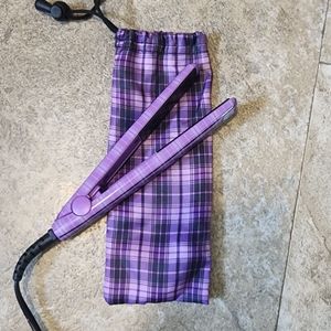 Mini travel hair straightener